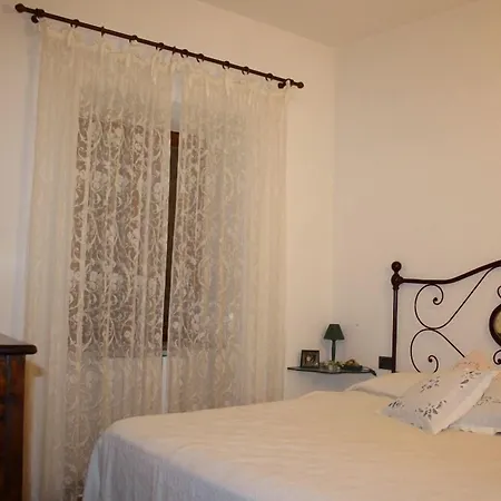 Donna Nobile San Gimignano