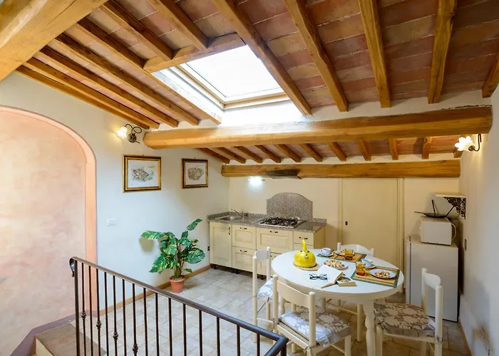 Donna Nobile San Gimignano