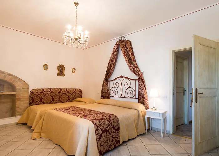 Donna Nobile Pensión San Gimignano